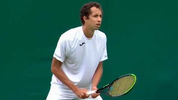 Daniel Galán, raqueta 1 de Colombia, quedó eliminado en la segunda ronda del abierto de Wimbledon tras perder con el italiano Lorenzo Sonego.