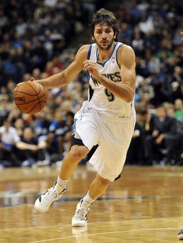 Número 5 del draft de 2009, fue elegido por Minnesota Timberwolves.