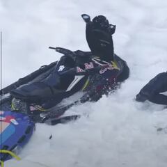 Una ola de 10 metros acaba con el jet ski de Kai Lenny