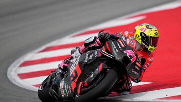 MONTMELÓ (BARCELONA), 02/09/2023.-El español Aleix Espargaró del equipo Aprilia Racing, este sábado durante la sesión de entrenamientos de MotoGP del Gran Premio Monster Energy de Catalunya en el Circuit de Montmeló. EFE/Alejandro García
