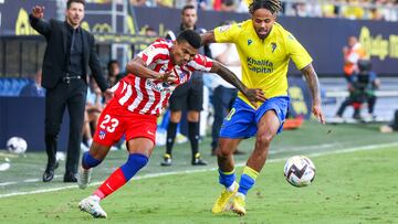 29/10/22 PARTIDO PRIMERA DIVISION 
CADIZ - ATLETICO DE MADRID 
REINILDO CON BONGONDA