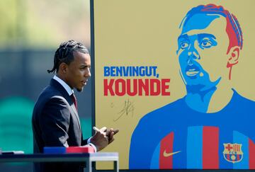 Presentación de Jules Koundé como nuevo jugador del Barcelona.