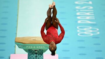 Biles, durante uno de sus saltos.
