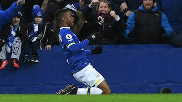 La nueva perla del Everton, Ademola Lookman, marcó en su debut.