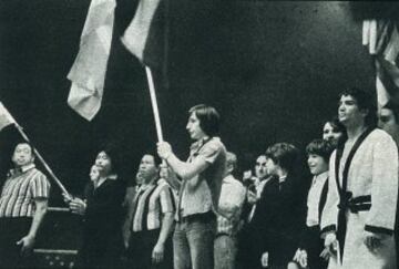 Combate en el Palacio de los Deportes entre Perico y Muangsurin. El maño perdió a los puntos el título mundial. 