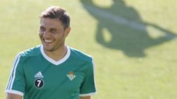 Joaquín Sánchez durante un entrenamiento con el Betis.