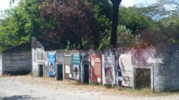 Desolación,casas,destruidas, algunas cruces y un museo, recuerdan la tragedia. La caravana de la Vuelta a Colombia solo fue saludada por quienes se hacen cargo del museo. Por unos segundos, el ciclismo les hizo algo de compañía.