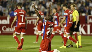 Adri&aacute;n Ramos celebra el gol en Albacete.