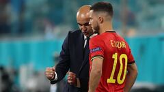 Roberto Mart&iacute;nez, junto a Eden Hazard.