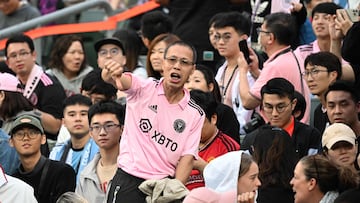 The Herons picked up their first victory of preseason in Hong Kong but Tata Martino was forced to apologise after Lionel Messi was an unused substitute.