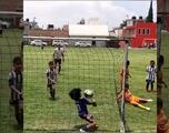 Vídeo: Mini ‘Memo’ Ochoa se hace viral por hacer cuatro atajadas consecutivas