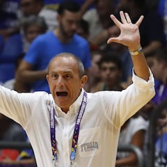 Ettore Messina carga contra las Ventanas FIBA: "Son humillantes"