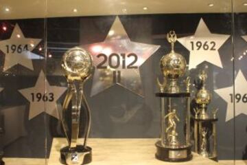 En 69 años de historia, Millonarios ha ganado 14 títulos de liga, 7 subtítulos, un título y un subtítulo de la Copa Mundial de Clubes, tres copa Colombia, una copa Simón Bolívar y un título internacional como lo fue la última edición de la Copa Merconorte.