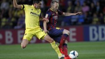 Andrés Iniesta, ante Bruno.