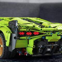 Lego reproduce a escala el Sián FKP 37, el auto más poderoso de Lamborghini