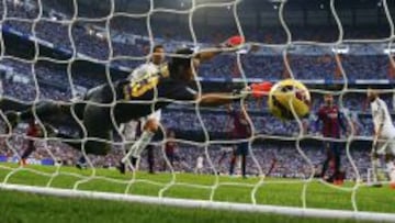 Claudio Bravo en el &uacute;ltimo duelo Barcelona - Real Madrid