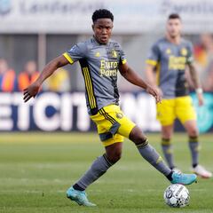 Barcelona y Atlético de Madrid se fijan en Luis Sinisterra