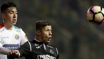 Huachipato oficializó la llegada del delantero Cris Martínez