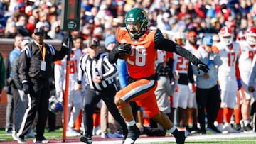 The Nationals shut down the Americans 20-10 to take the Senior Bowl Trophy. Perrion Winfrey was the MVP after five tackles and two sacks in the win.