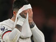 Chelsea's Argentinian midfielder #08 Enzo Fernandez (C) reacts after the English Premier League football match between Bournemouth and Chelsea at the Vitality Stadium in Bournemouth, southern England on December 6, 2025. (Photo by Glyn KIRK / AFP) / RESTRICTED TO EDITORIAL USE. No use with unauthorized audio, video, data, fixture lists, club/league logos or 'live' services. Online in-match use limited to 120 images. An additional 40 images may be used in extra time. No video emulation. Social media in-match use limited to 120 images. An additional 40 images may be used in extra time. No use in betting publications, games or single club/league/player publications. /