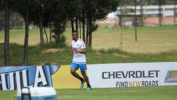 Farid D&iacute;az ser&iacute;a el lateral izquierdo de Colombia contra Bolivia y Ecuador.