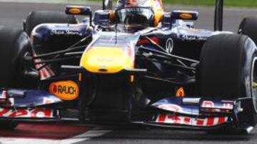 <b>EN PLENA ACCIÓN. </b>Este gran premio será recordado por la polémica de los 'escapes sopladores'.