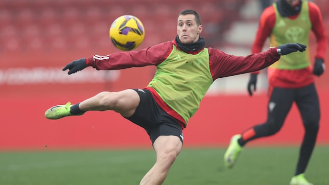 Mendilibar tiene a Izeta en el punto de mira