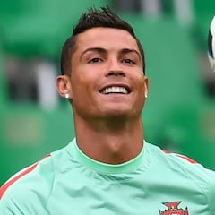 How much did Cristiano Ronaldo turn down to play for Al-Hilal?