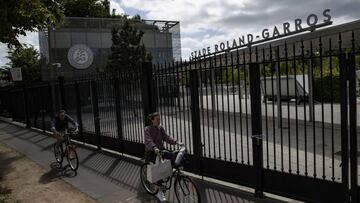Imagen de la puerta de entrada al recinto de Roland Garros.