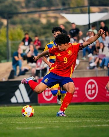 Galones para Enzo Alves