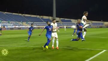 ¡Pura magia de la 'Culebra'! Carrillo anotó de taco para el Al Hilal