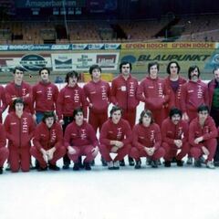 100 años de hockey hielo: de Neville a las botellas de Licor 43