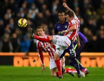 Stoke City-Manchester City. Glenn Whelan del Stoke City.