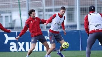 Juan Cruz, a la izquierda, durante un entrenamiento.