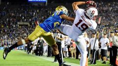 El espa&ntilde;ol JJ Arcega-Whiteside llev&oacute; a los Stanford Cardinal al triunfo sobre UCLA Bruins con el touchdown de la victoria.