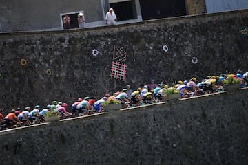 Thomas de Gendt se llevó la victoria en la etapa 8 del Tour de Francia. Julian Alaphilippe es el nuevo líder de la general y los colombianos se mantienen en el top 15 de la clasificación. 