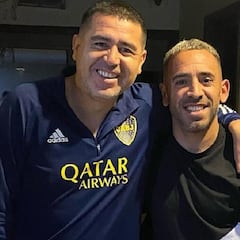 “Riquelme sigue mucho el fútbol chileno; nos quedamos hablando hasta las seis de la mañana”