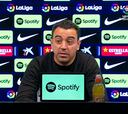 Xavi desvela la frase que le dijo Mateu al oído al abrazarlo y es surrealista: se cruzó el Camp Nou para esto
