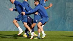 30/12/22 MALAGA CF 
ENTRENAMIENTO
OZABED FRAN SOL LUIS MUÑOZ Y ESCASSI