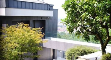 Ronaldo "the ideal neighbour", says next-door resident