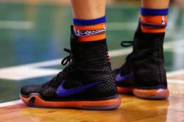 Las botas y los calcetines de Kristaps Porzingis.