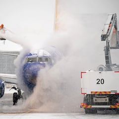 Winter Storm Fern in the US: 15,600 flights affected. What to do if my flight was canceled?