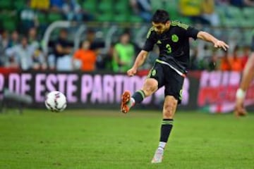 Jiménez participó con México en la Copa América de Chile, donde dejó una buena impresión.