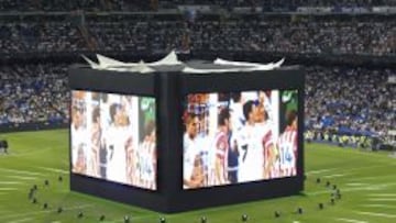 Pantalla gigante instalada en el c&eacute;sped del estadio Santiago Bernab&eacute;u, desde donde se sigue la final de la Liga de Campeones ante el Atl&eacute;tico de Madrid. EFE/Alberto Mart&iacute;n