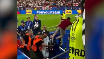Esto pudo acabar muy mal: ¡un hincha saltó desde la tribuna por Cristiano!