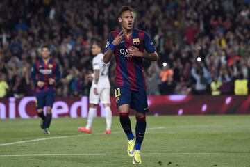 10 goles con el Barcelona (empat¨® con Cristiano y Messi)
