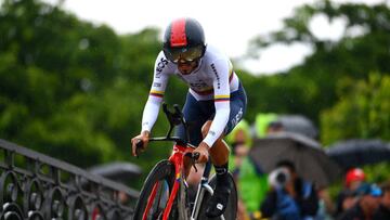 Daniel Felipe Martínez, el mejor colombiano en la contrarreloj individual que abrió el Tour de Francia 2022.