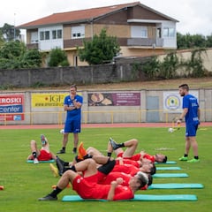 El Racing de Ferrol espera los últimos coletazos del mercado