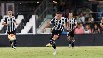 De Blasis, ante el Hércules CF.