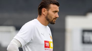 24/07/25
PRETEMPORADA
ENTRENAMIENTO VALENCIA CF
STOLE DIMITRIEVSKI